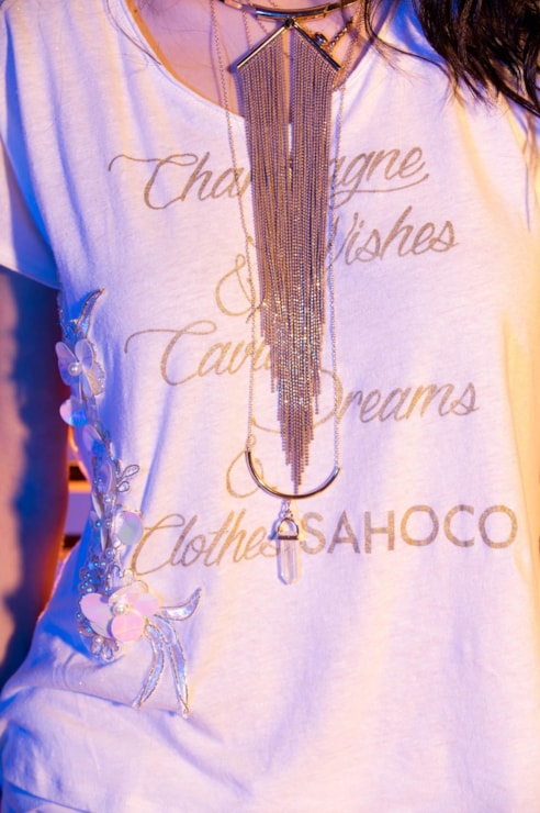 T-shirt texto e aplicações
