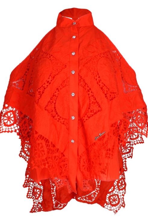 Blusa em renda com ombros descobertos