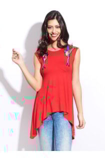 Blusa justa com abertura nas costas