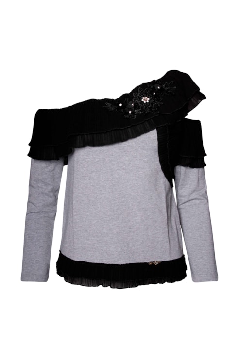 Blusa com ombros descobertos e manga comprida