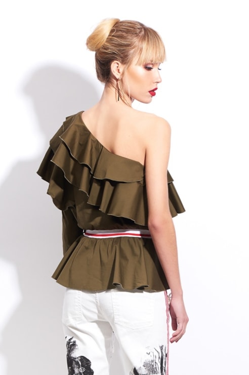 Asymmetrical blouse with frills