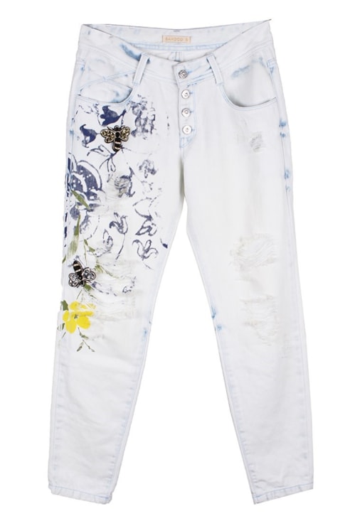 Calças com estampado e rotos