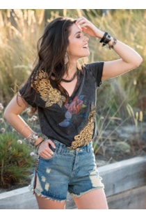 Shorts with side band