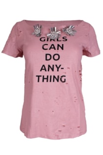 T-shirt com aplicações