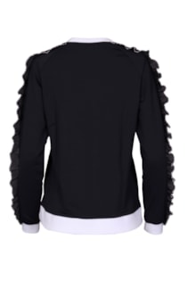 Camisola Comes Up