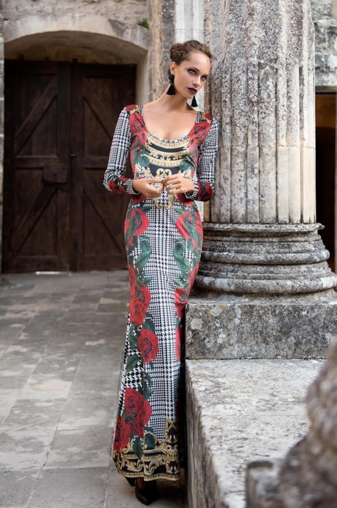 Round neck dress