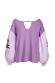 Camisola com bordado nas mangas