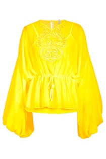 Blusa com cintura ajustada