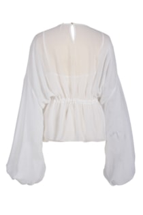 Blusa com cintura ajustada