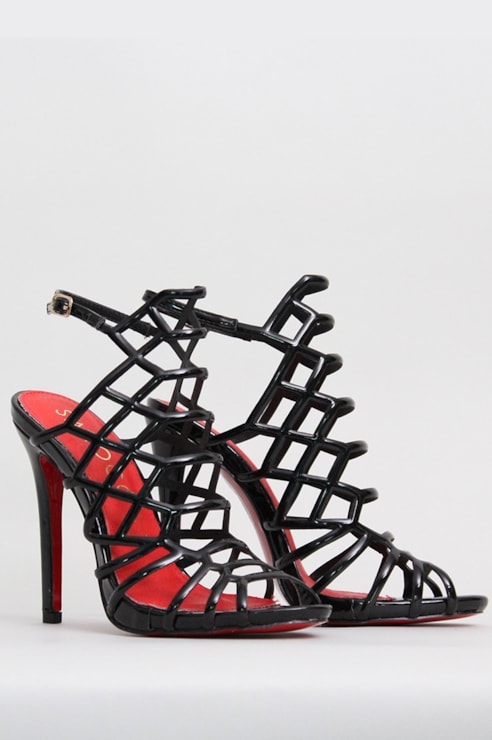 Heeled sandal with straps