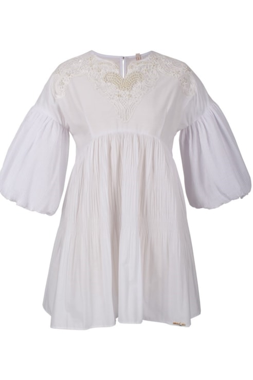 Blouse with pleats