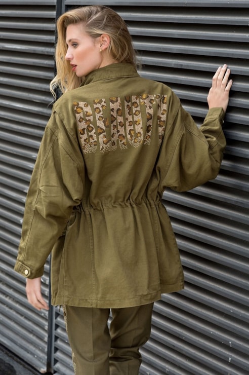 Casaco parka com detalhes