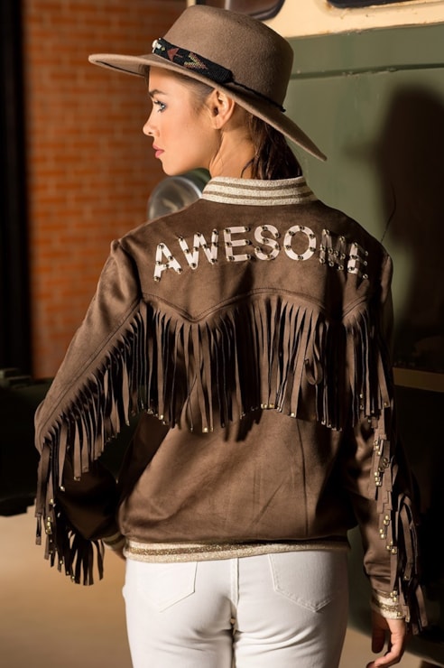 Bomber com detalhes