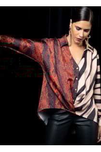 Blusa assimétrica estampada