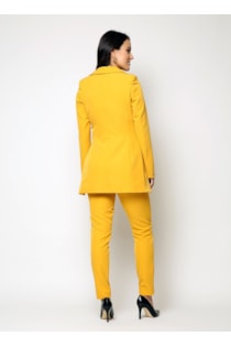 Blazer com detalhe plissado