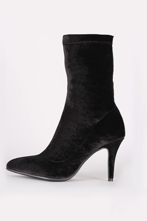 Thin heel boots