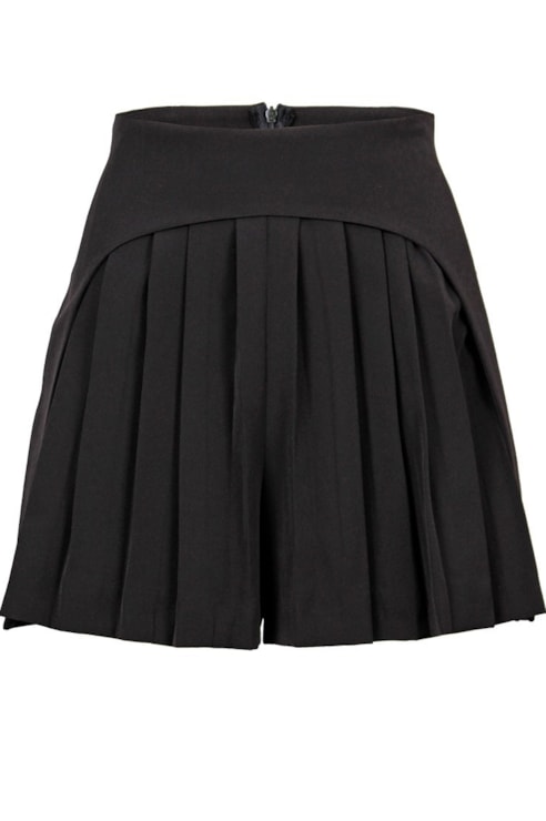 Shorts with pleated detail