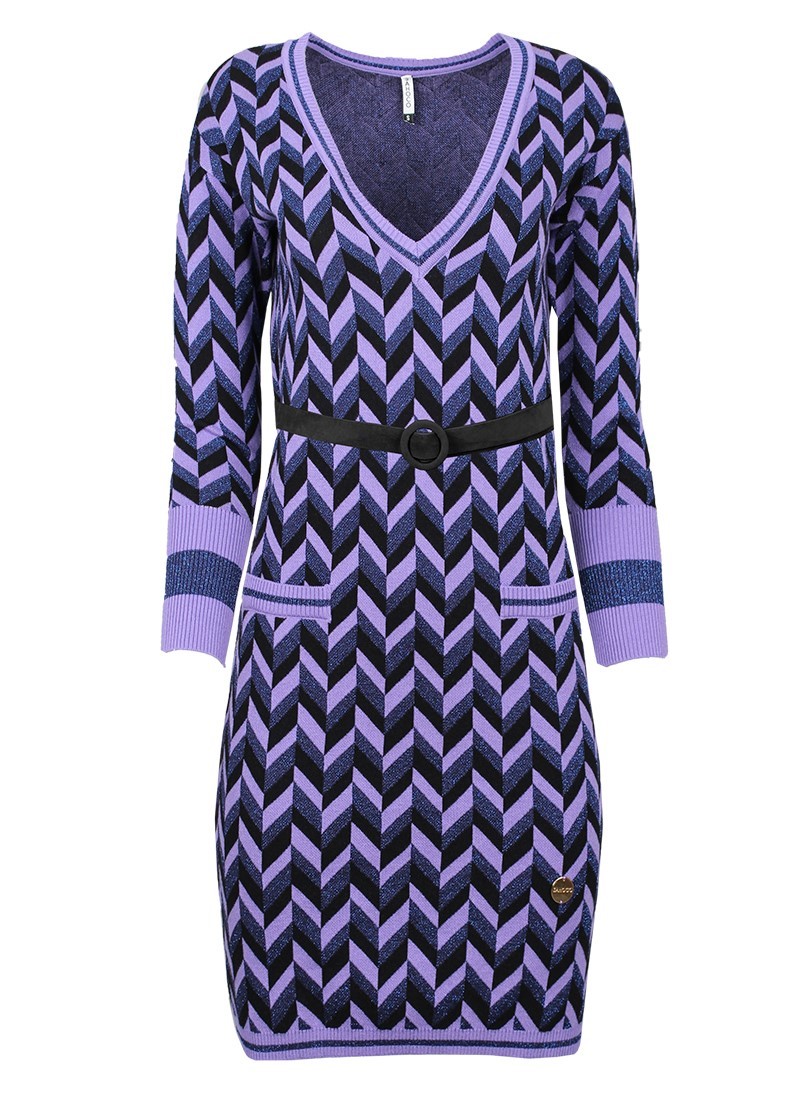 Vestido decote em bico com cinto