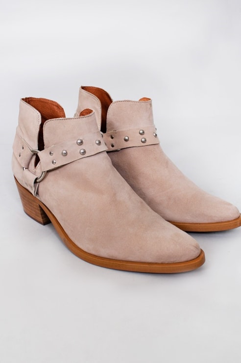Botins com tacão Cowboy