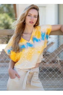 Blusa cropped com lantejoulas