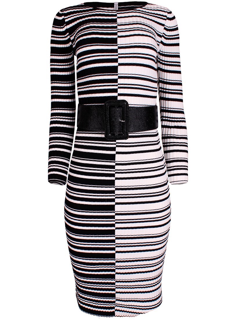 Vestido de tricot com cinto