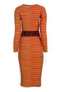Vestido de tricot com cinto
