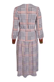 Vestido cruzado com estampado