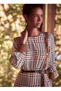 Vestido cruzado com estampado