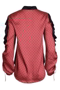 Blusa com folhos
