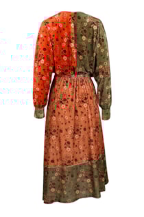 Vestido decote cruzado