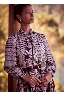 Vestido amplo com cinto