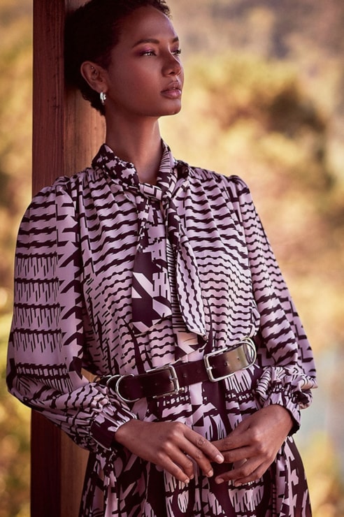 Large dress with belt
