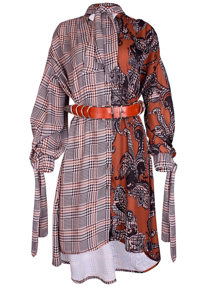 Vestido amplo com cinto