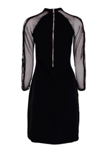 Vestido combinado com perfurado