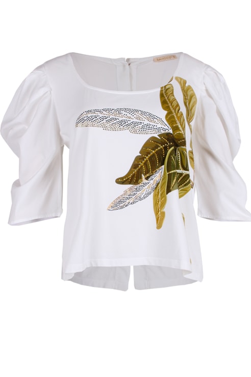 T-shirt decote amplo