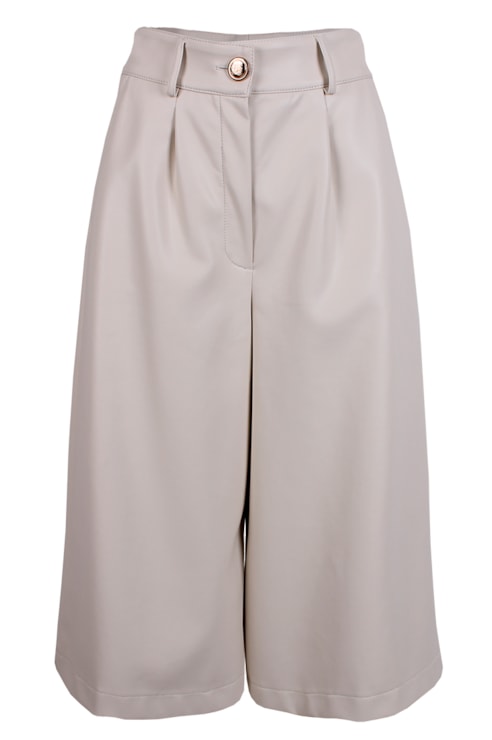 Calças culotte efeito pele