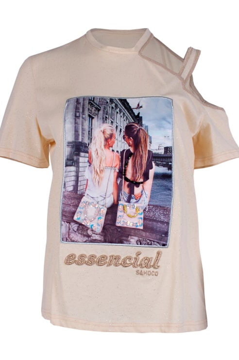 T-shirt com ombro descoberto