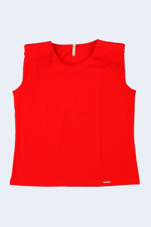 T-shirt com ombreira