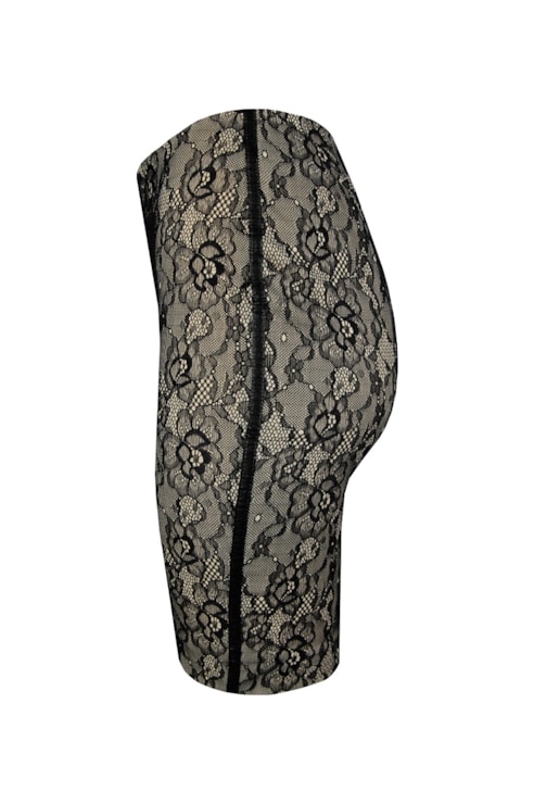 Skirt with lace