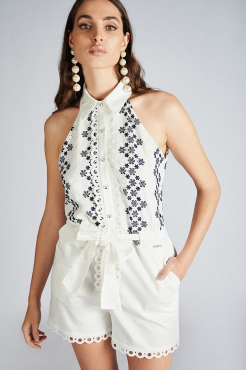 Short jumpsuit with high collar