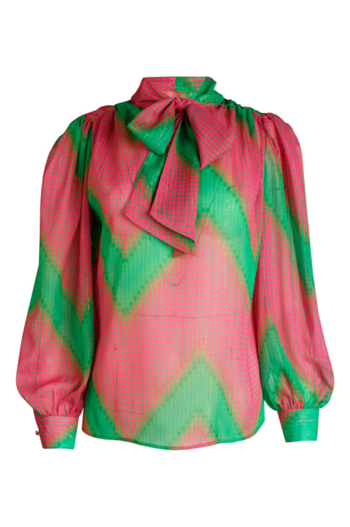 Blusa com Laçada