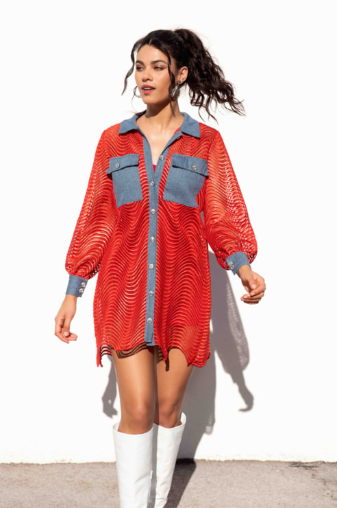 Vestido camiseiro pormenor denim