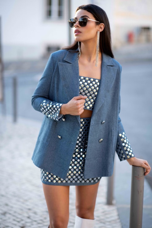 Blazer de ganga com tachas 