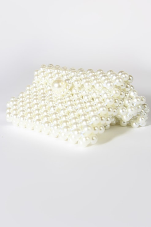Mini bolsa de cintura em pérolas