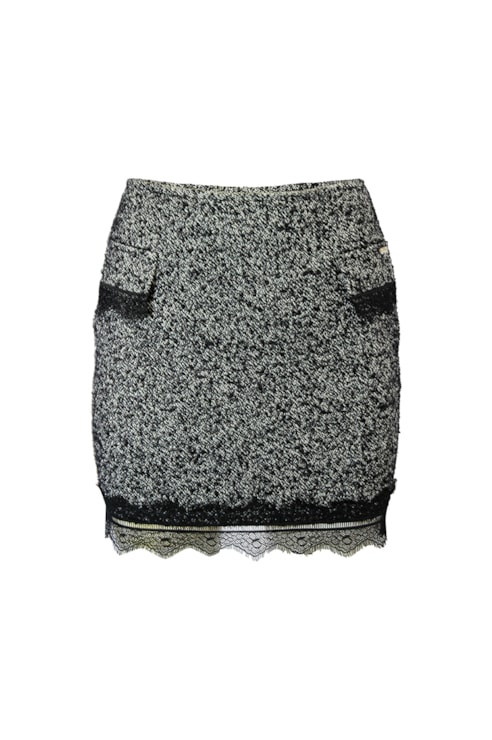 Saia curta tweed detalhe renda