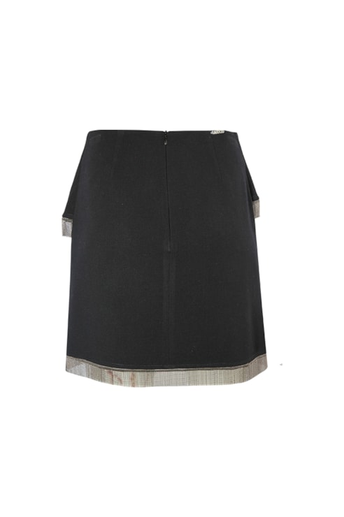 Short skirt with metallic bangs