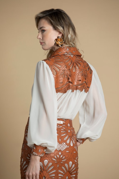 Shirt with embroidery