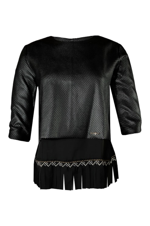 Blusa estruturada com franjas
